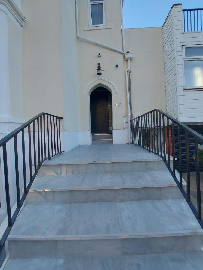 Inn By The Sea, Portsmouth - En Suite Rooms With Or Without Sea View, Onsite Ev 22Kw Exteriér fotografie