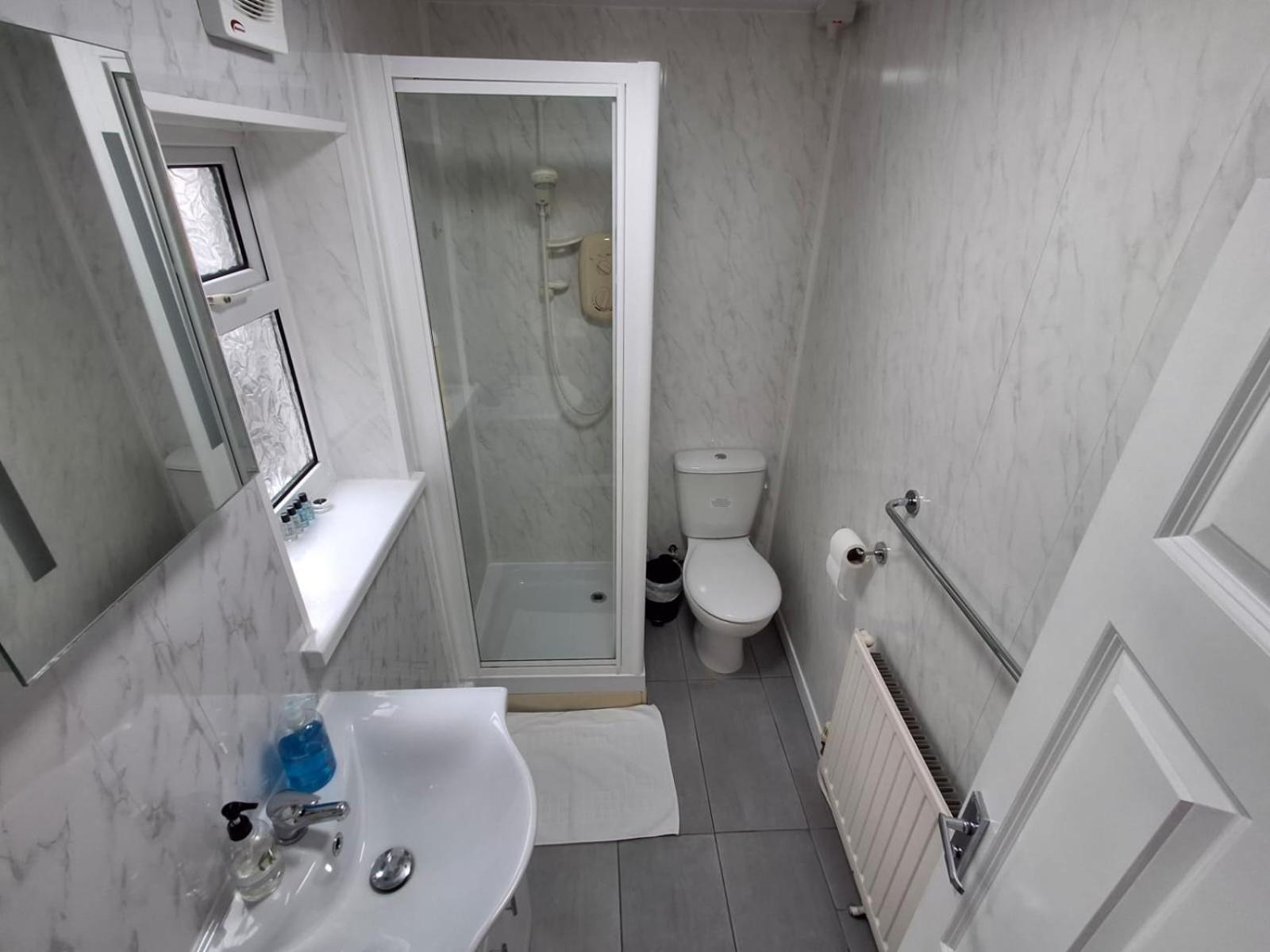 Inn By The Sea, Portsmouth - En Suite Rooms With Or Without Sea View, Onsite Ev 22Kw Exteriér fotografie