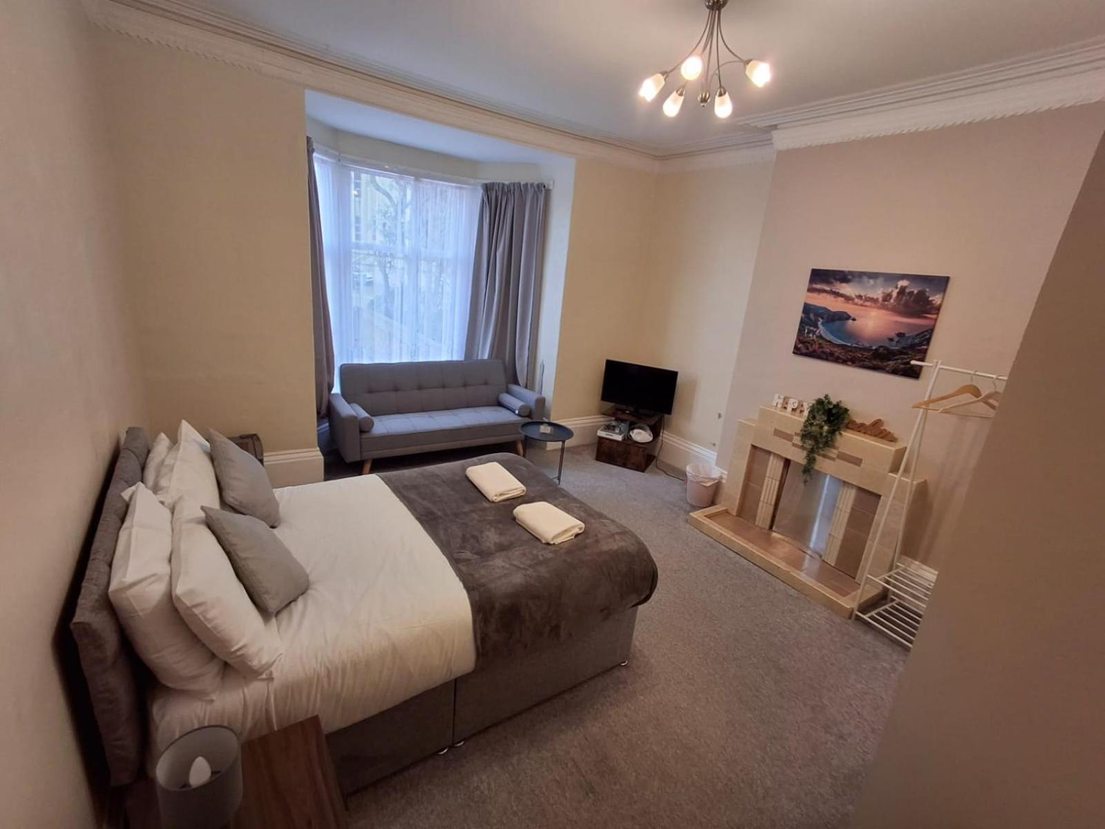 Inn By The Sea, Portsmouth - En Suite Rooms With Or Without Sea View, Onsite Ev 22Kw Exteriér fotografie